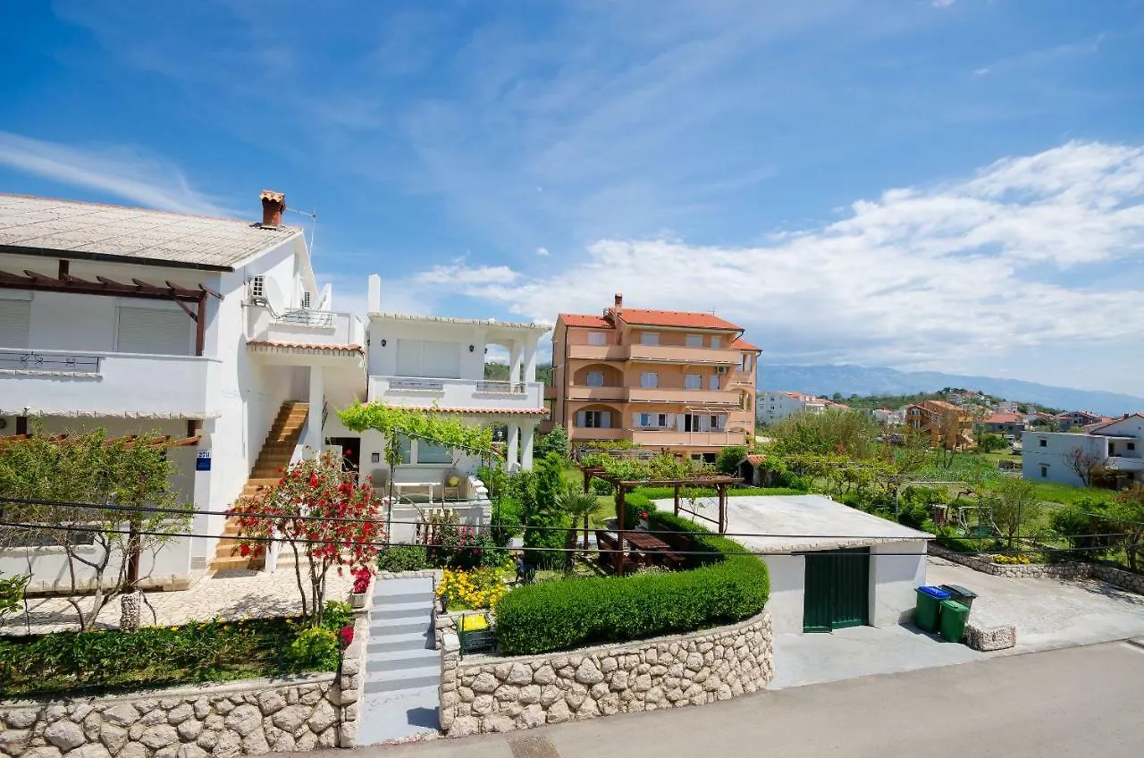 Apartments Mirjana Lopar